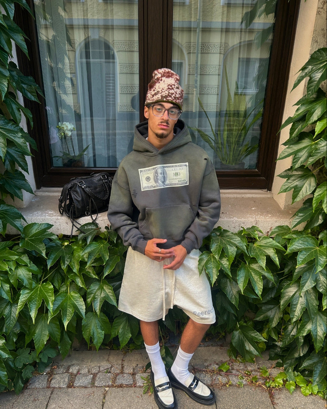 HANDGEFERTIGTER DOLLAR-HOODIE ODMPOD