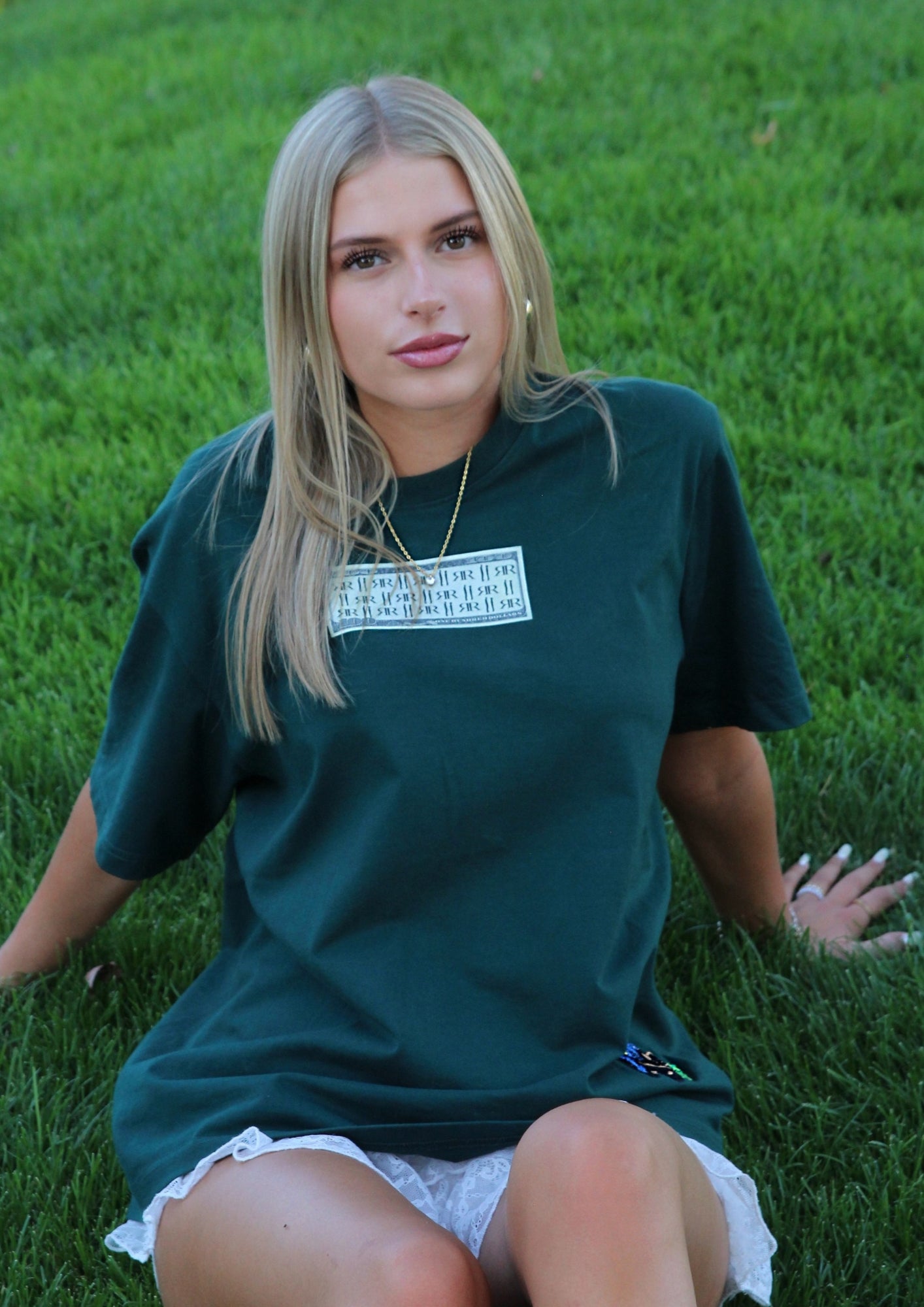 DOLLAR TEE