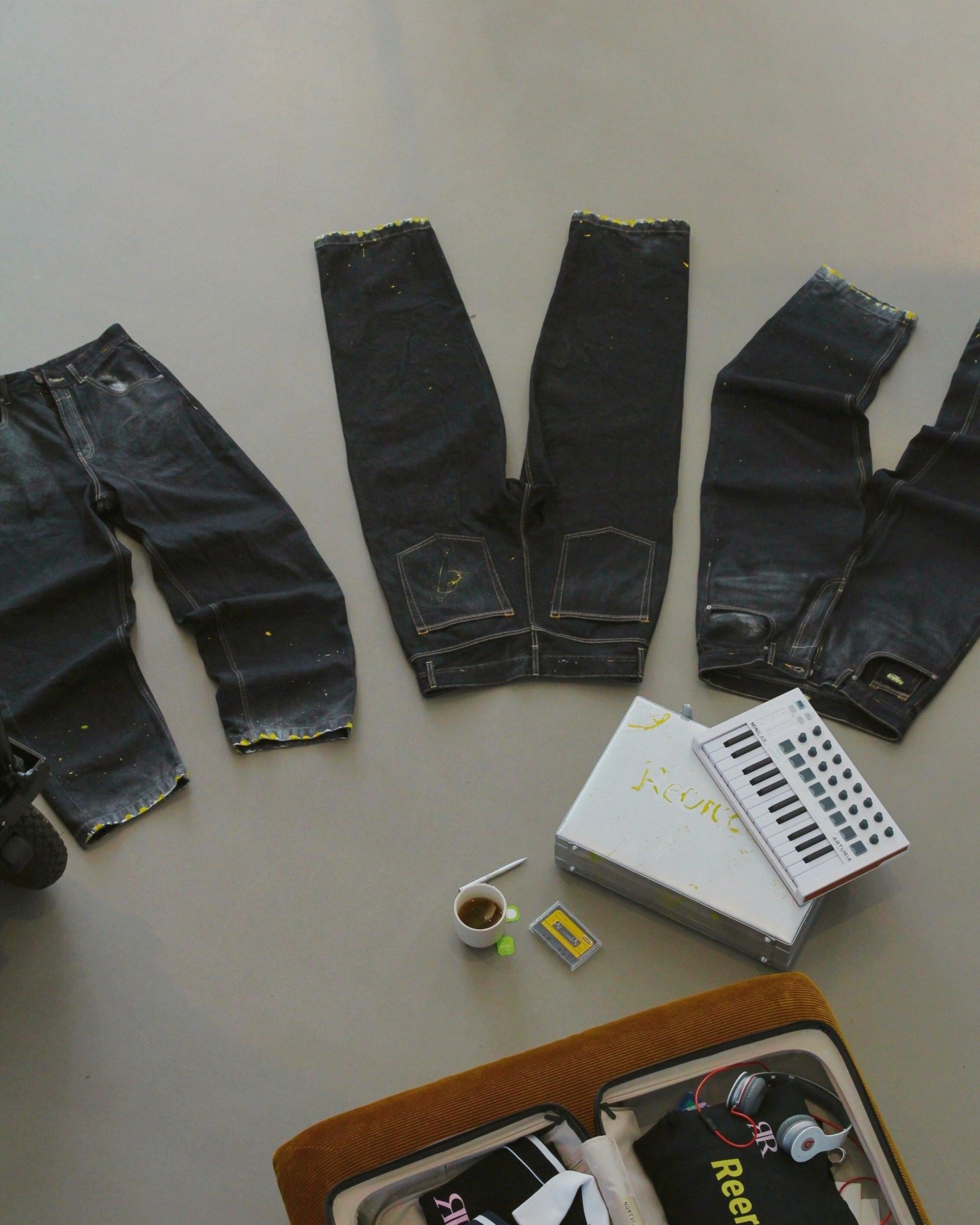 RAW DENIM