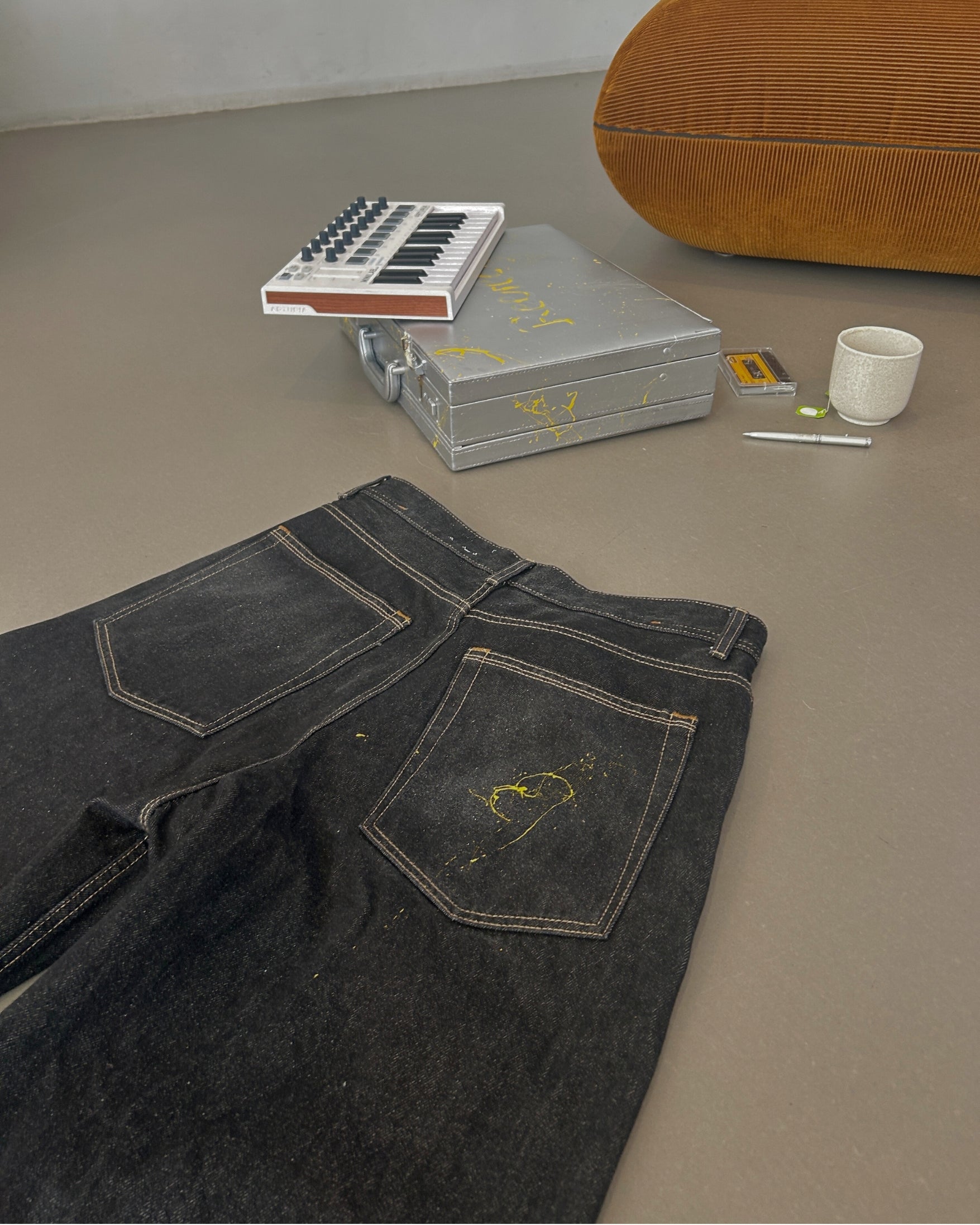 RAW DENIM