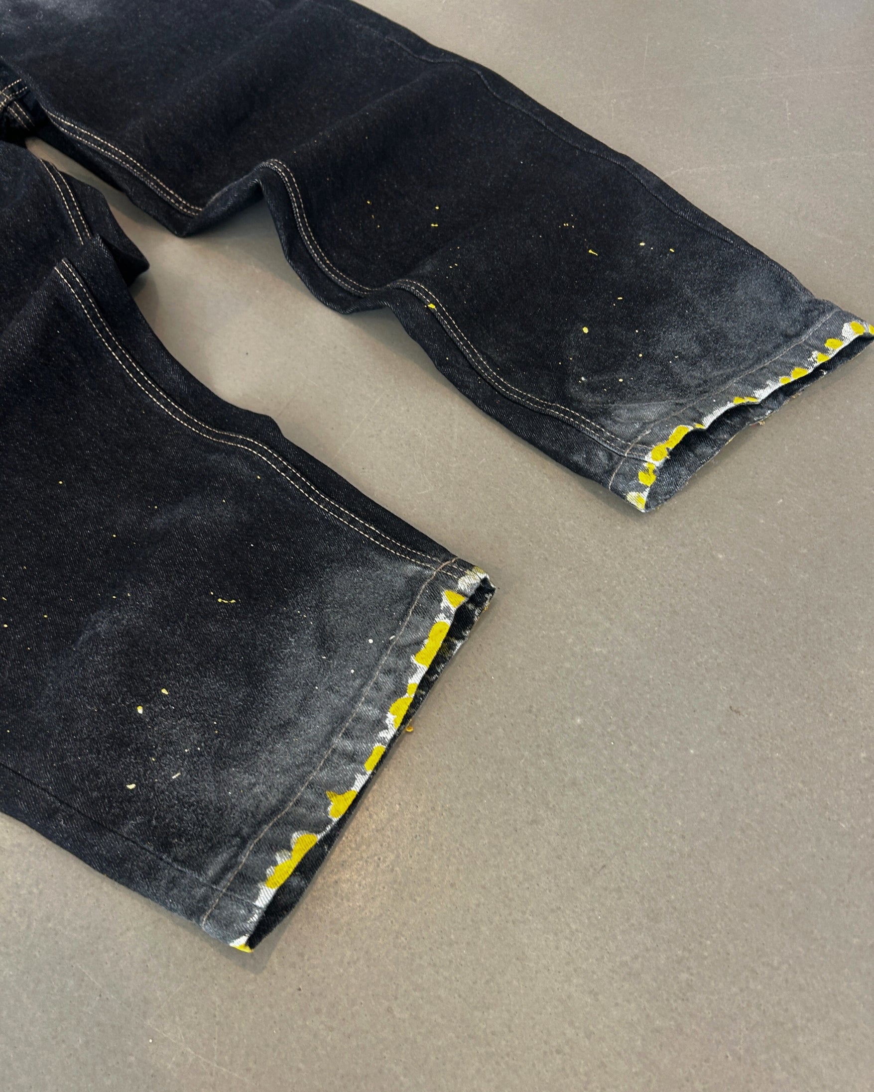 RAW DENIM